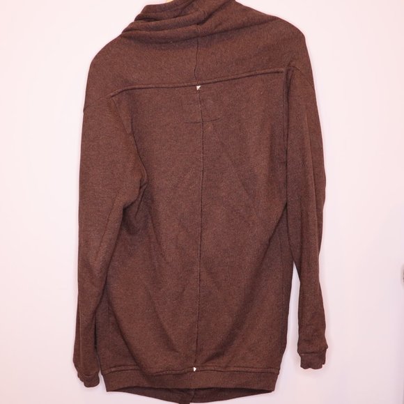 Aritzia Rousseau Sweater Sz XS - Picture 3 of 5